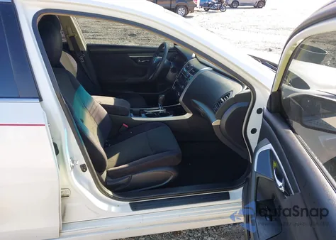 2013 Nissan Altima 2.5 S from USA, damaged, VIN 1N4AL3AP4DC205467